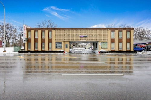 Peoria IL | 2 Full Bed