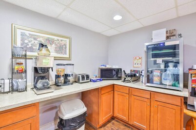 Pipestone | 2 Full Bed