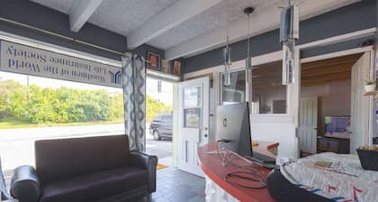Queen Bed|Smk|Breezewood