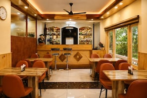Bar (in der Unterkunft)