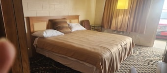 King Bed|Non-Smoking