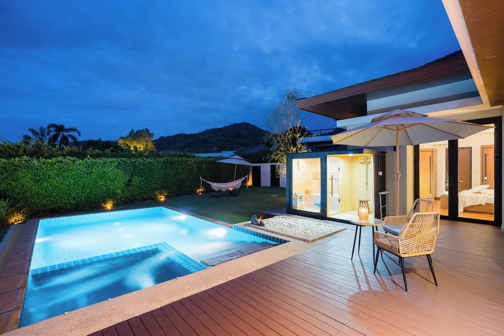 SORA Ocean View 3BR Pool & Sauna