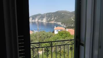 Interni