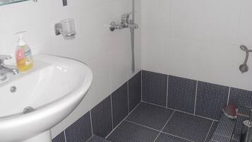 Shower, towels