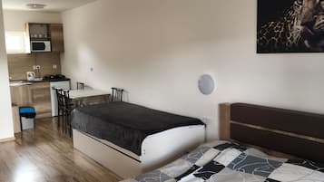 Classic Room, Patio, Courtyard View