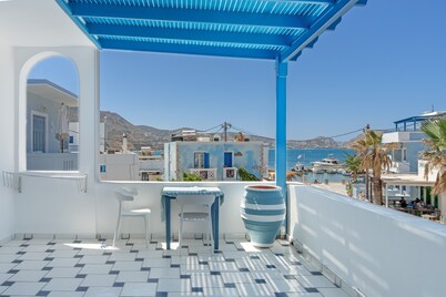 Giavasi Seaside 1 Country House with Sea View and Balcony