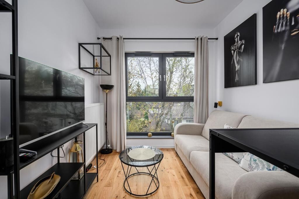 Classic Apartment, Courtyard View | Iron/ironing board, free WiFi, bed sheets
