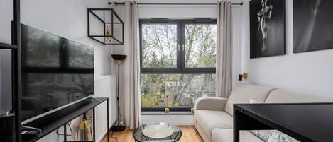 Classic Apartment, Courtyard View