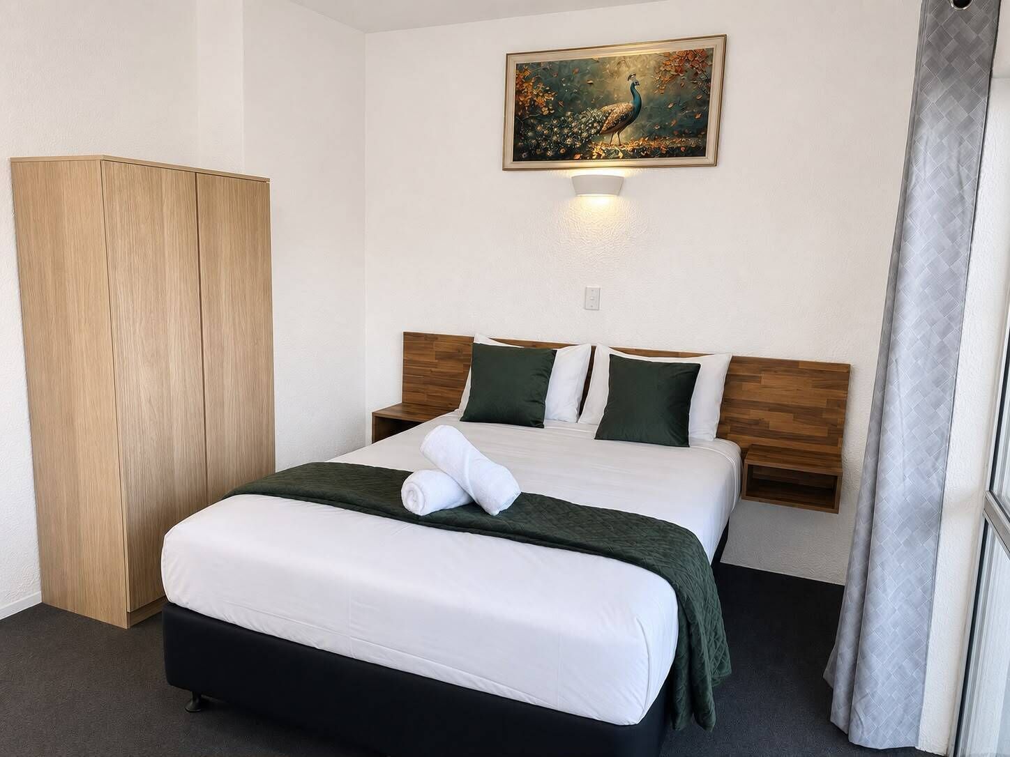 Estudio panorámico, vistas a la montaña | Ropa de cama de alta calidad y minibar con artículos gratuitos