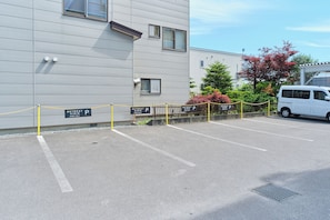 Limited parking - RETREAT KIRIN (Asahikawa)