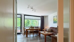 Apartment | Living room - Wohnung mit Balkon in Perfekter Lage (Winterberg)