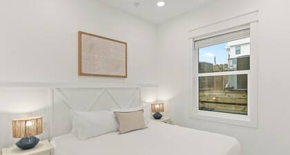 Sleeps 44 + Pool + Spa | Theater + Game Room | Walk to Beach | Emerald Retreat