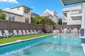 Pool - Sleeps 44  + Pool + Spa | Theater + Game Room | Walk to Beach | Emerald Retreat (Destin)