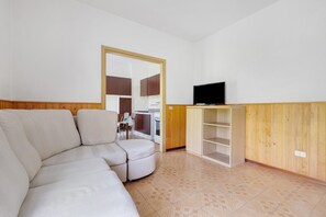 Fernseher, Tischtennisplatte