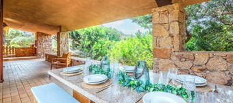COSY VILLA Sea View and Garden