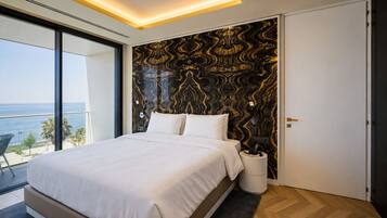 In-room safe, desk, blackout drapes, free WiFi