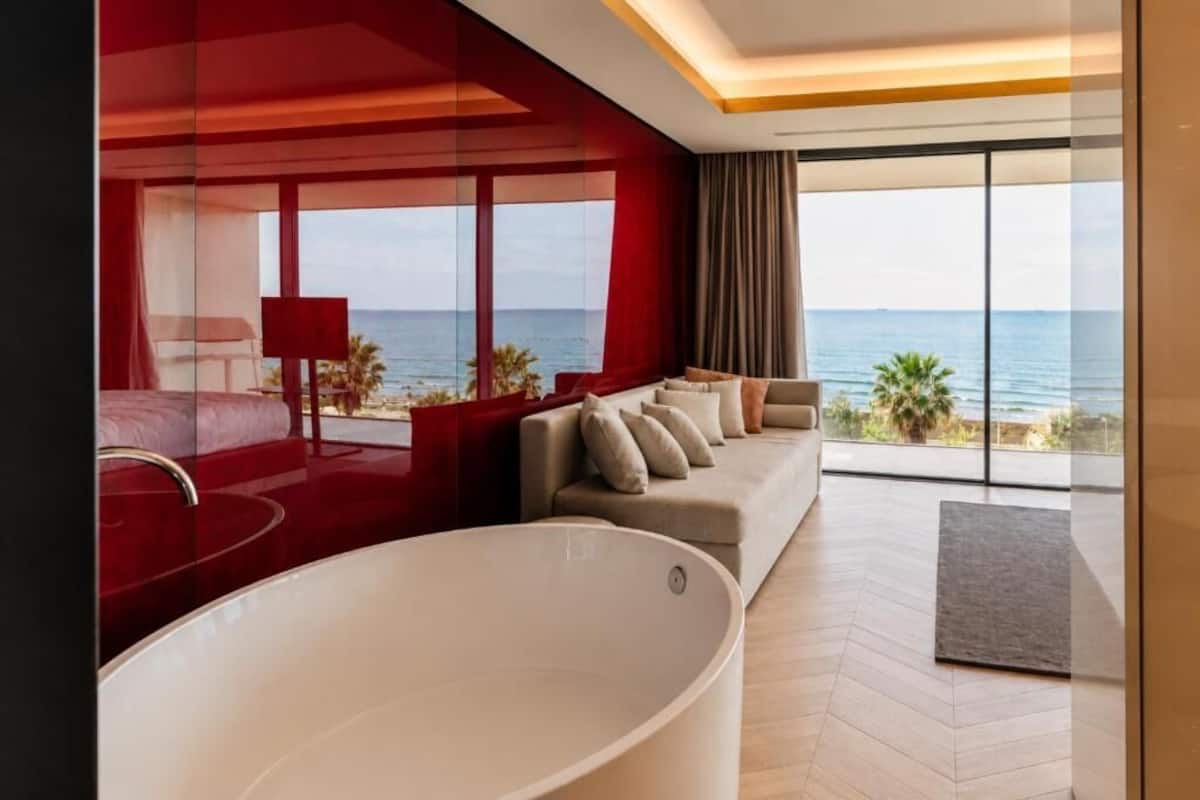 Superior Double Room, Balcony, Sea View | In-room safe, desk, blackout drapes, WiFi (free)