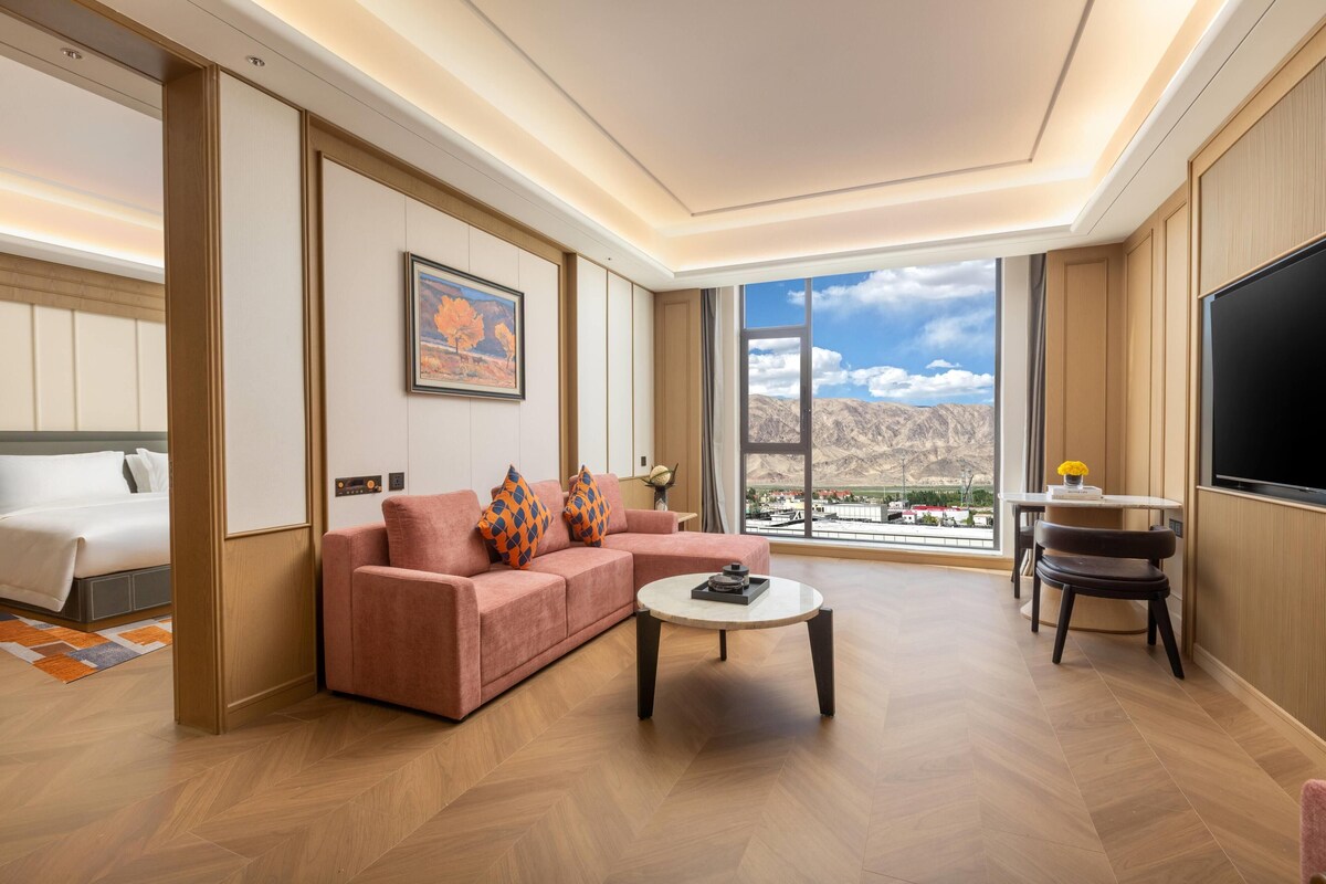 Suite Presidensial, 1 Tempat Tidur King, Boleh Merokok (Deluxe)