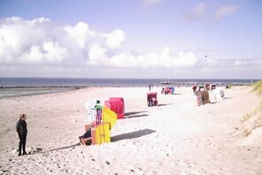 Beach - Holiday apartment with 2 bedrooms (Utersum)