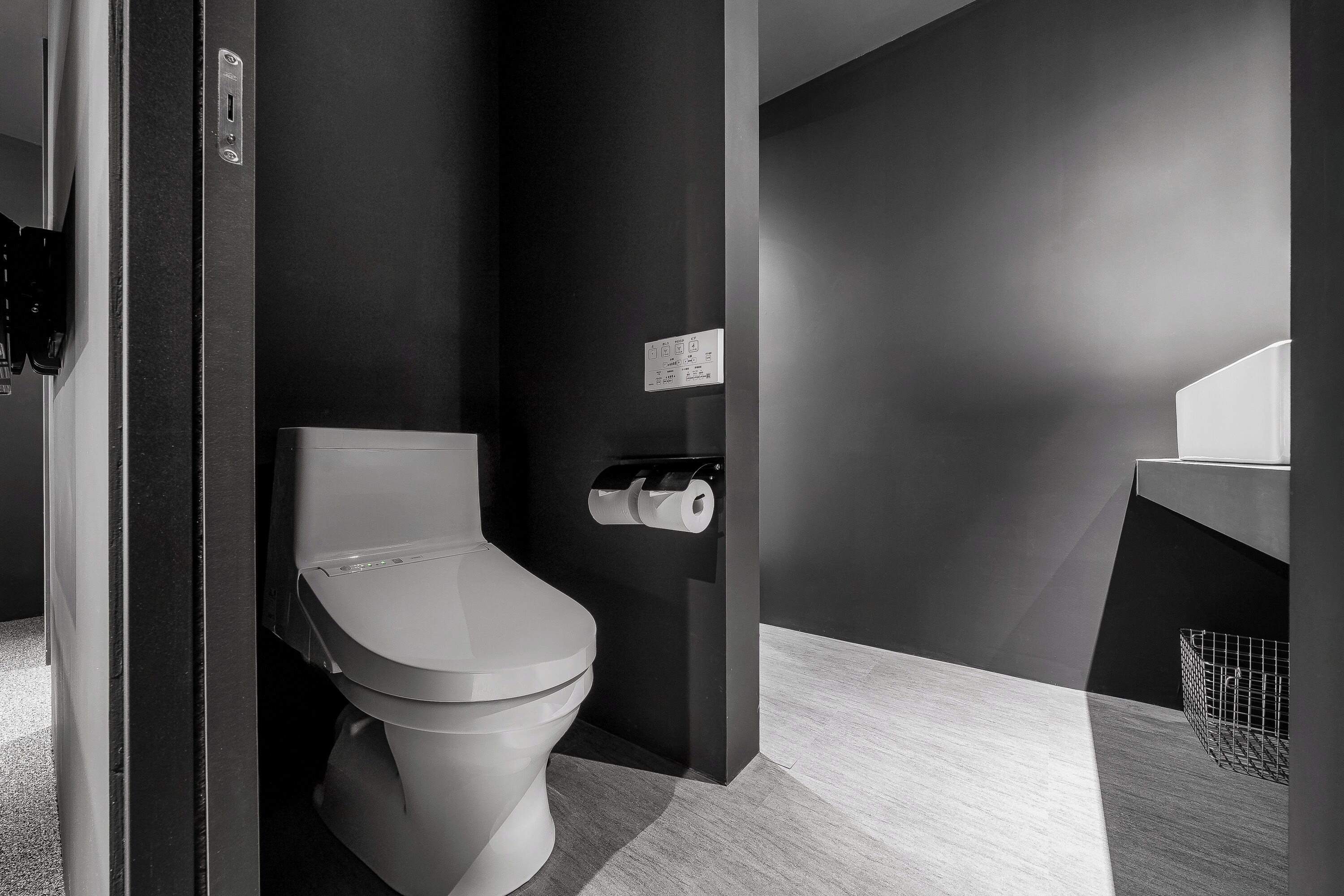 Apartemen | Kamar mandi | Pancuran hujan, perlengkapan mandi gratis, pengering rambut, dan sandal