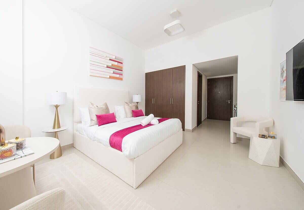 In-room safe, iron/ironing board, free WiFi, bed sheets