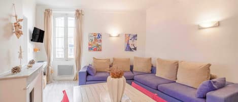 Apartment | Living area