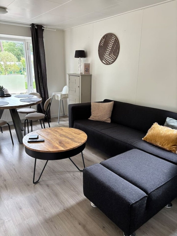 Gezellig Huisje Aan De Bosrand In Rijen - 브레다