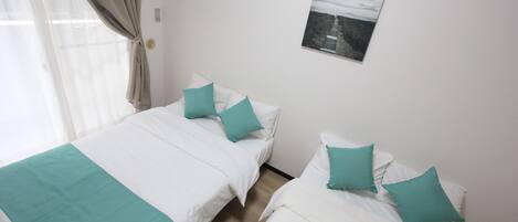 1 habitación, wifi y ropa de cama