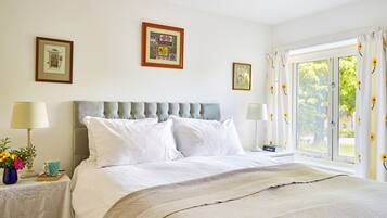 Cottage (2 Bedrooms) | Interior