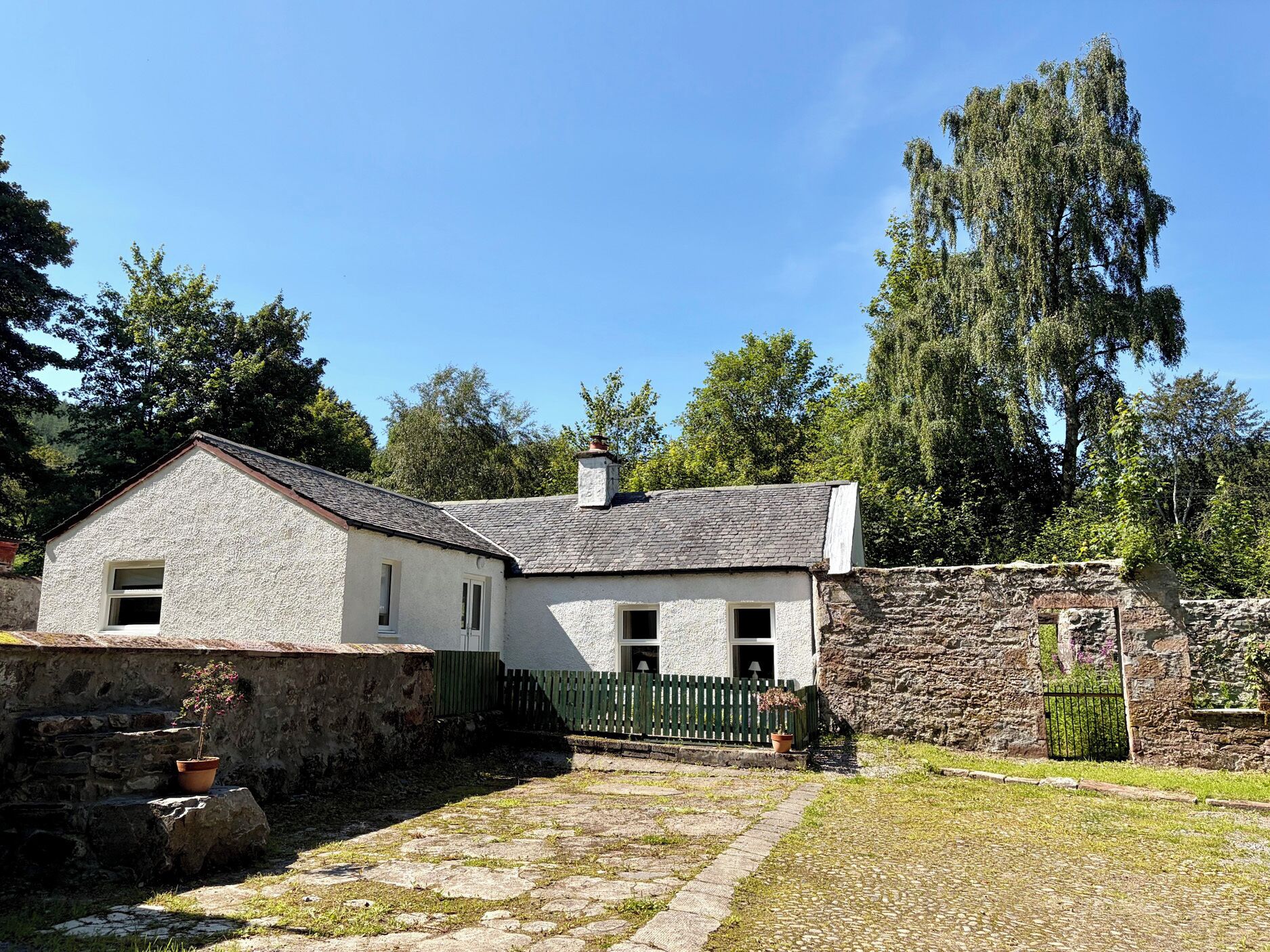 Cottage | Interior