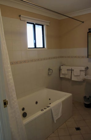 Double Room, Balcony | Bathroom - Rest and Nest York  (York)