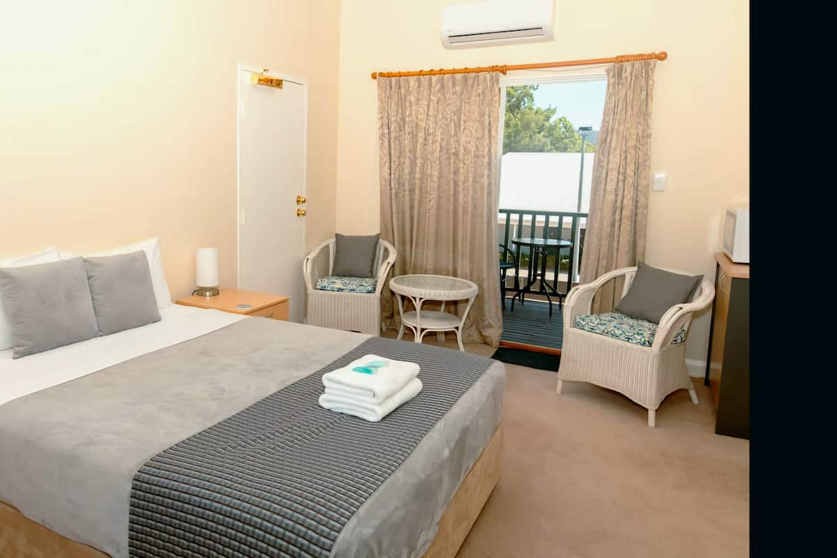 Double Room, Balcony