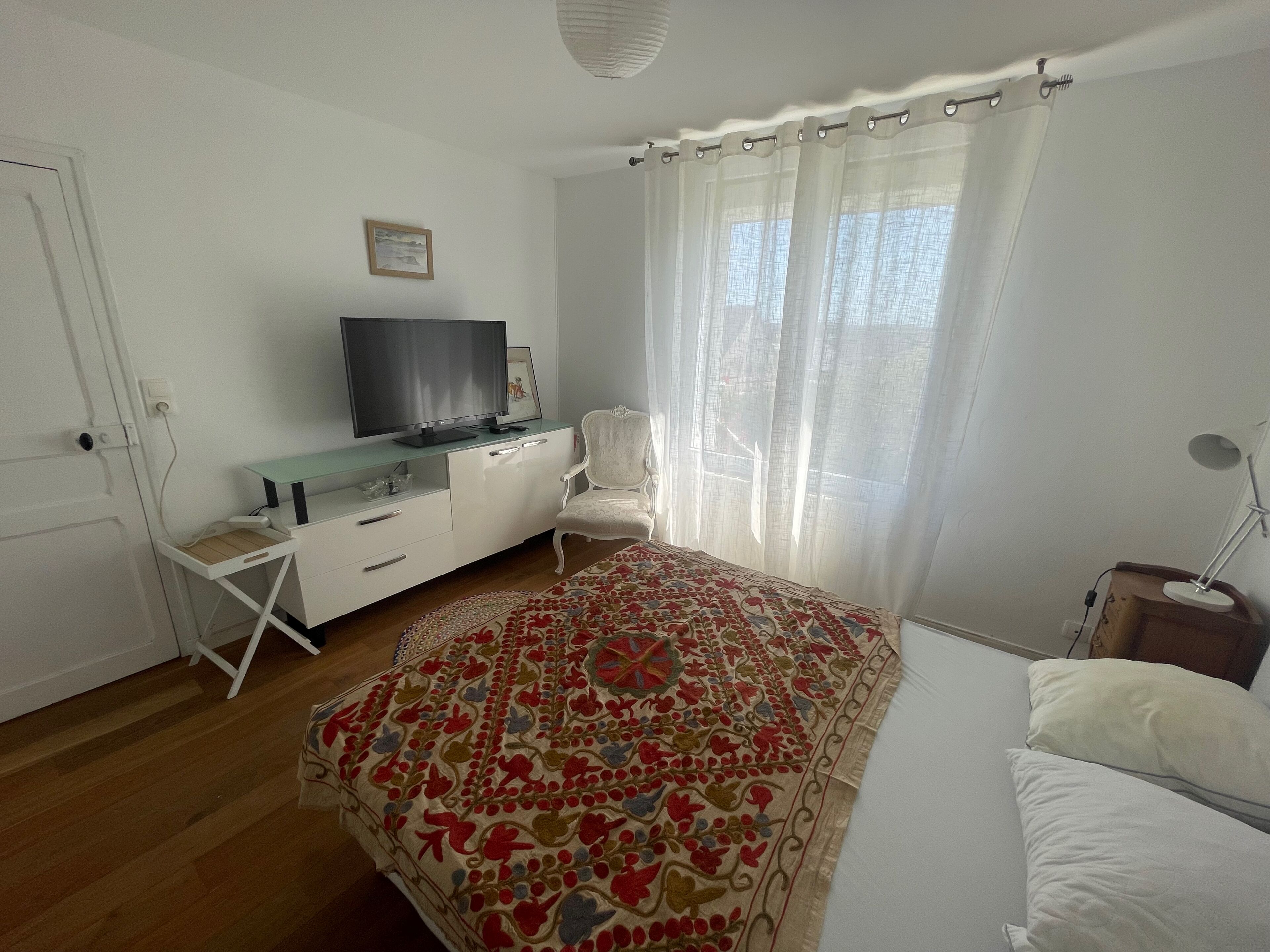 3 bedrooms, iron/ironing board, WiFi