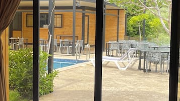 Panoramic Cabin, Pool View | Interior