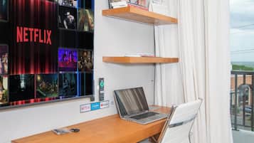 Apartment, City View | Interior