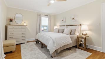 2 bedrooms, desk, iron/ironing board, WiFi (free)
