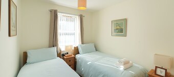 Prestwick Links a cosy retreat just steps from the historic Prestwick Golf Club.