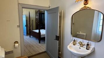 Lene Rosenkrantz Suite | Bathroom