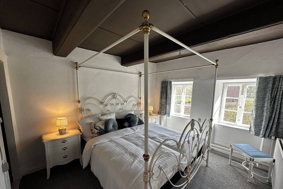 Comfort Suite, Non Smoking | Desk, free WiFi, individually decorated, individually furnished