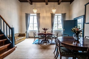 Dining - Estrup Hovedgaard (Malt Vejen)