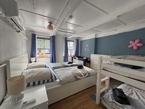 Room - Vrbo Property (Krummhörn)