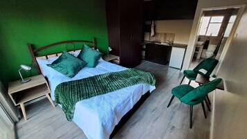 1 bedroom, WiFi, bed sheets