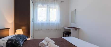 Wifi gratis y ropa de cama