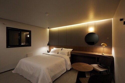Lereve Hotel