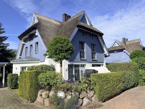 Exterior - Vrbo Property (Ostseeheilbad Zingst)