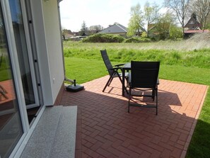 Outdoor dining - Vrbo Property (Ostseeheilbad Zingst)