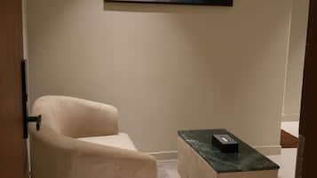 Premium Room, City View | Interior