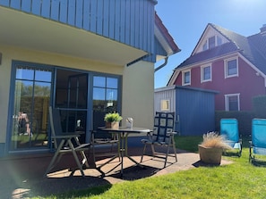 Outdoor dining - Vrbo Property (Ostseeheilbad Zingst)