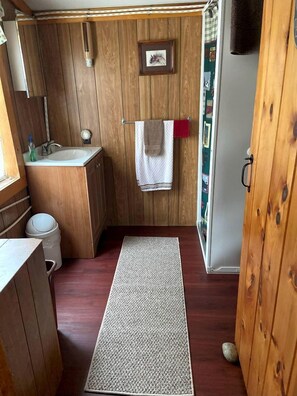 Towels, toilet paper
