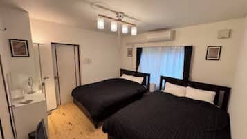 2 bedrooms, iron/ironing board, free WiFi